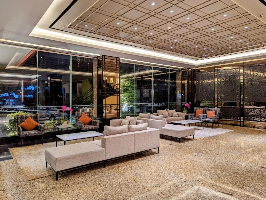 Grand Zuri Pekanbaru Exterior foto